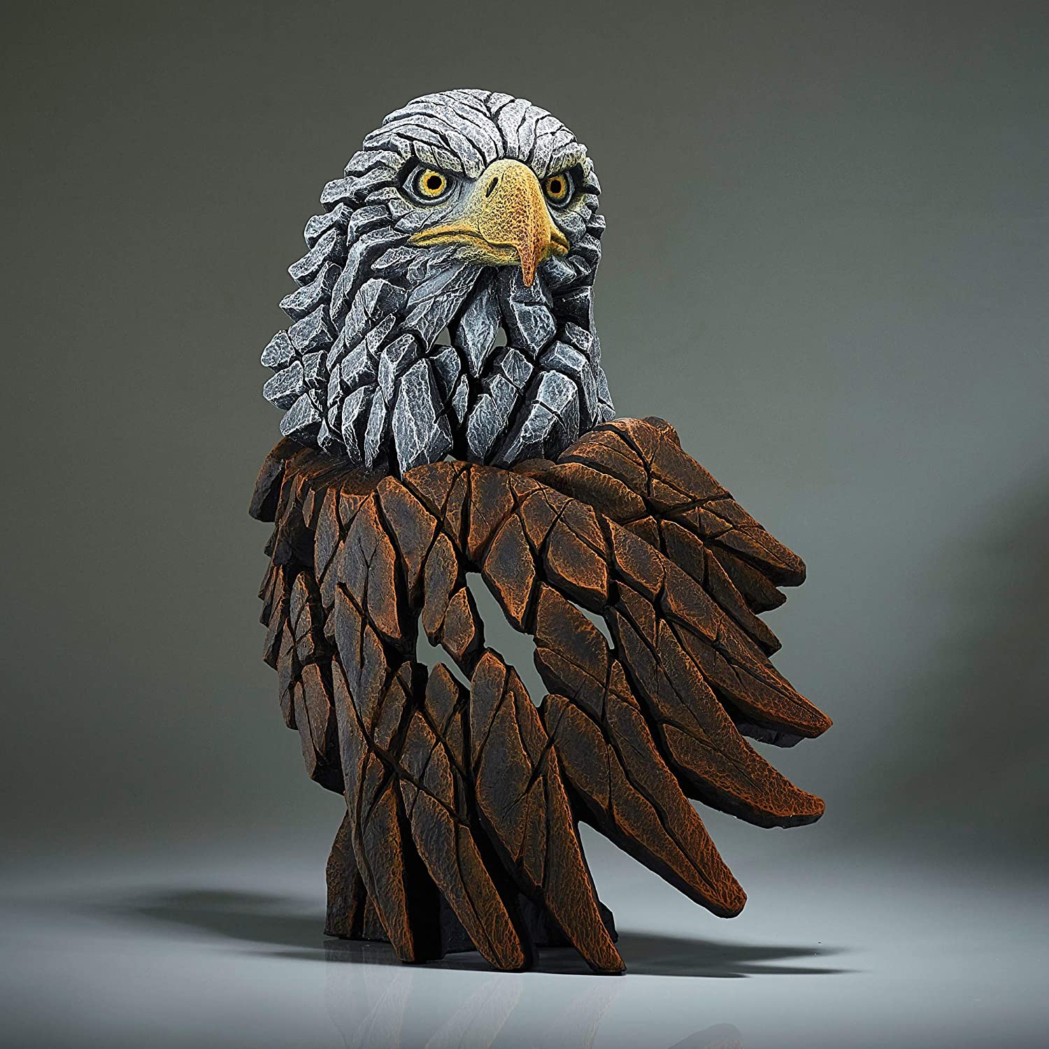 Eagle Art Sculpture - Magnito
