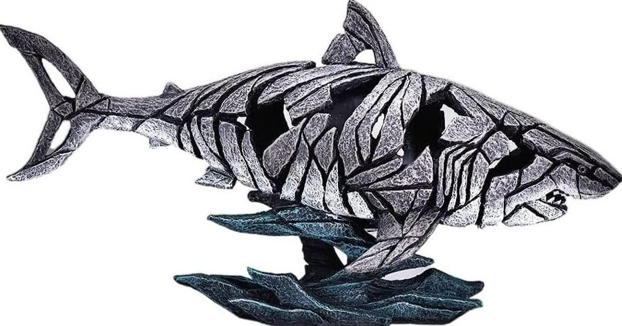 Shark Art Sculpture - Magnito